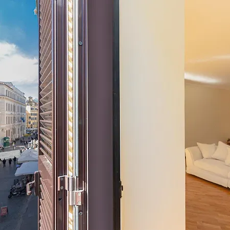 Amazing Elegant Jewish Ghetto Apartment